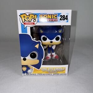 Funko Pop! Games Sonic the Hedgehog #284 Sonic with Emerald
